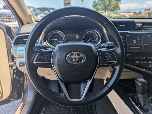Used 2018 Toyota Camry XLE w/ Audio Package FWD image 12