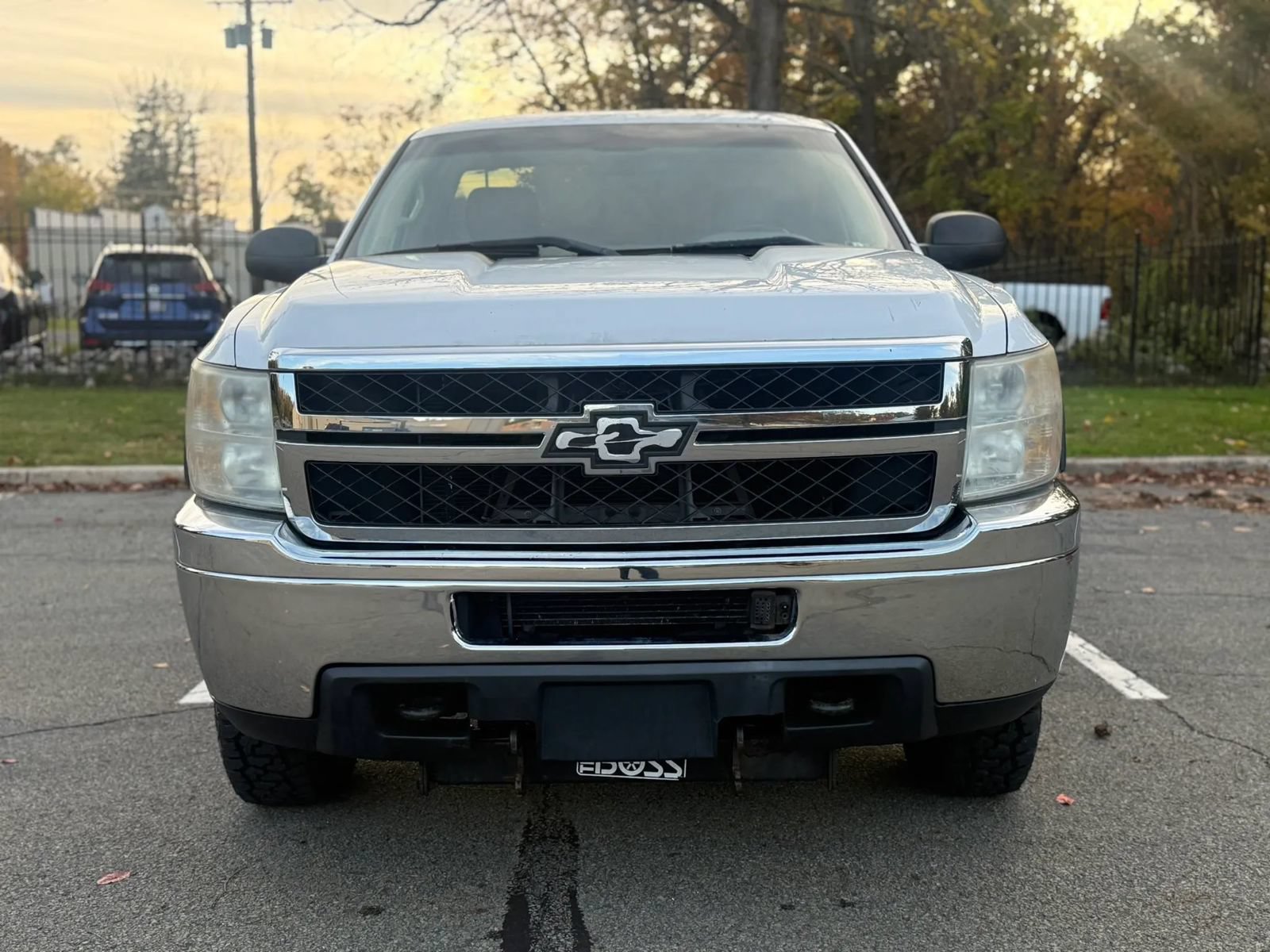 Used 2011 Chevrolet Silverado 2500 W/T w/ Snow Plow Prep Package AWD/4WD image 3