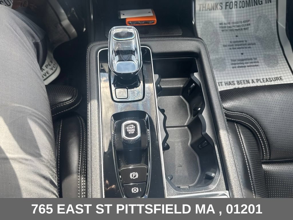 Used 2025 Volvo XC90 B6 Ultra w/ Protection Package Premier AWD/4WD image 27