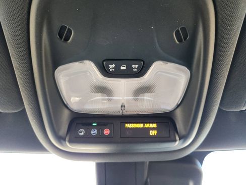 Used 2022 Chevrolet TrailBlazer RS AWD/4WD image 24