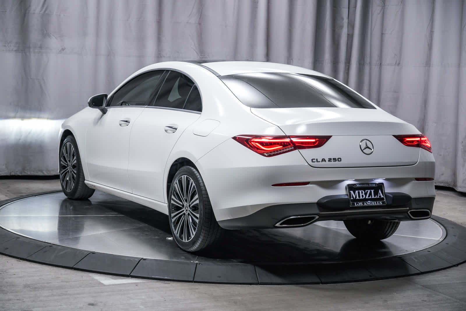 Certified 2023 Mercedes-Benz CLA 250 image 2