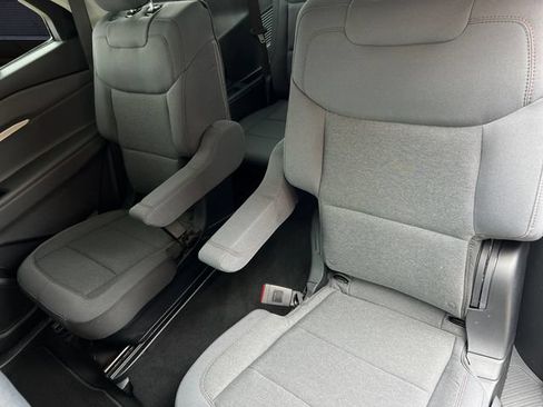 New 2026 Ford Explorer Active AWD/4WD image 13