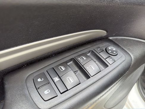 Used 2020 Dodge Durango SXT RWD image 12