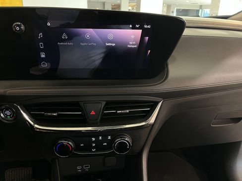 Used 2025 Buick Encore GX Preferred image 17