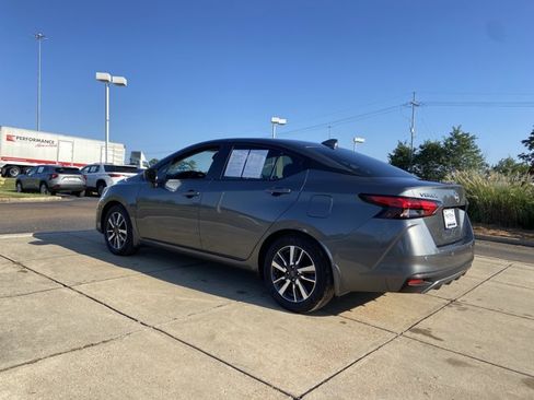Used 2025 Nissan Versa SV w/ Trunk Package FWD image 8