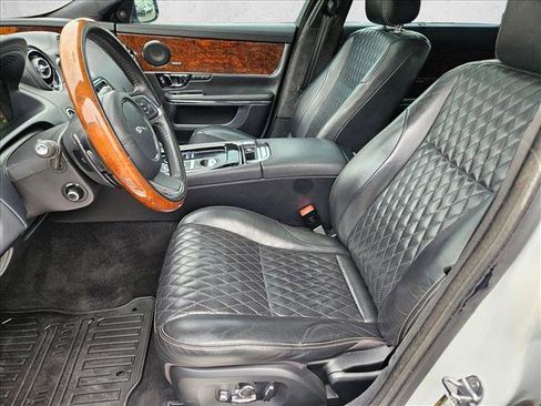 Used 2017 Jaguar XJ L Portfolio image 17