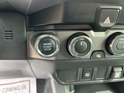 Used 2023 Toyota Tacoma TRD Off-Road AWD/4WD image 18