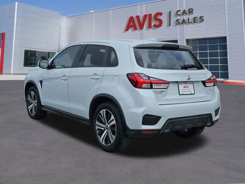 Used 2025 Mitsubishi Outlander Sport SE AWD/4WD image 3