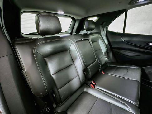Used 2018 Chevrolet Equinox Premier FWD image 24