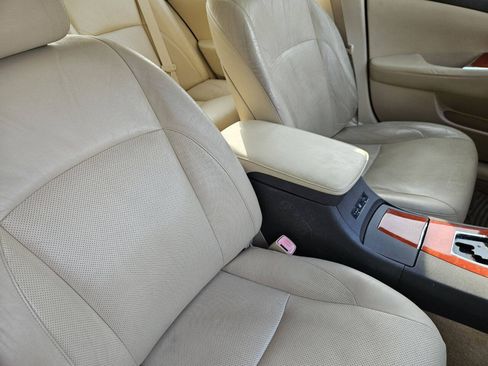 Used 2012 Lexus ES 350 FWD image 19