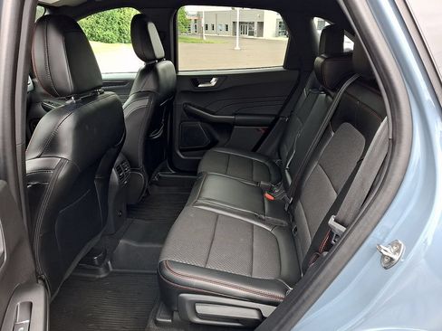 Used 2024 Ford Escape ST-Line w/ Tech Pack #1 AWD/4WD image 12