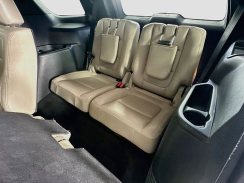 Used 2018 Ford Explorer Limited FWD image 30