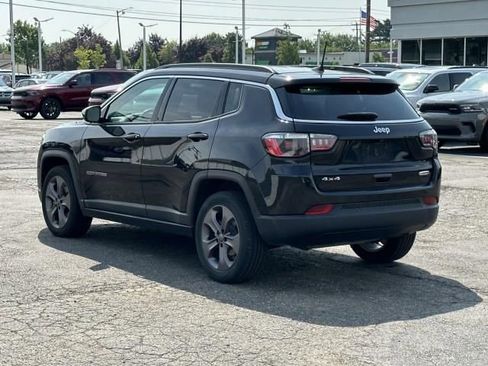 Certified 2022 Jeep Compass Latitude image 6