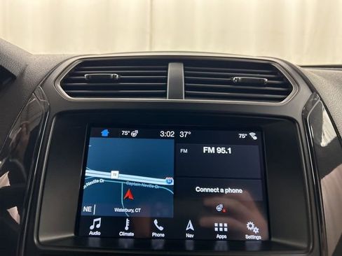 Used 2018 Ford Explorer XLT w/ Equipment Group 202A image 14