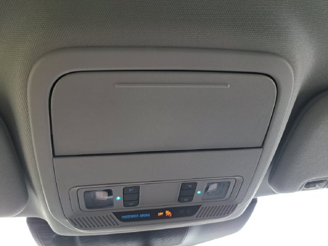 Used 2024 Ford Explorer XLT w/ Equipment Group 202A RWD image 17