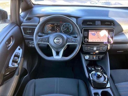 Certified 2024 Nissan Leaf SV Plus image 17