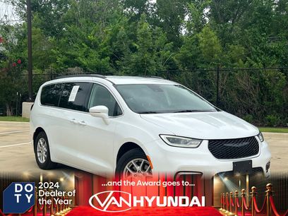 Used 2022 Chrysler Pacifica Touring-L