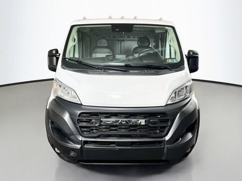 Used 2025 RAM ProMaster 2500 w/ Convenience Group FWD image 3