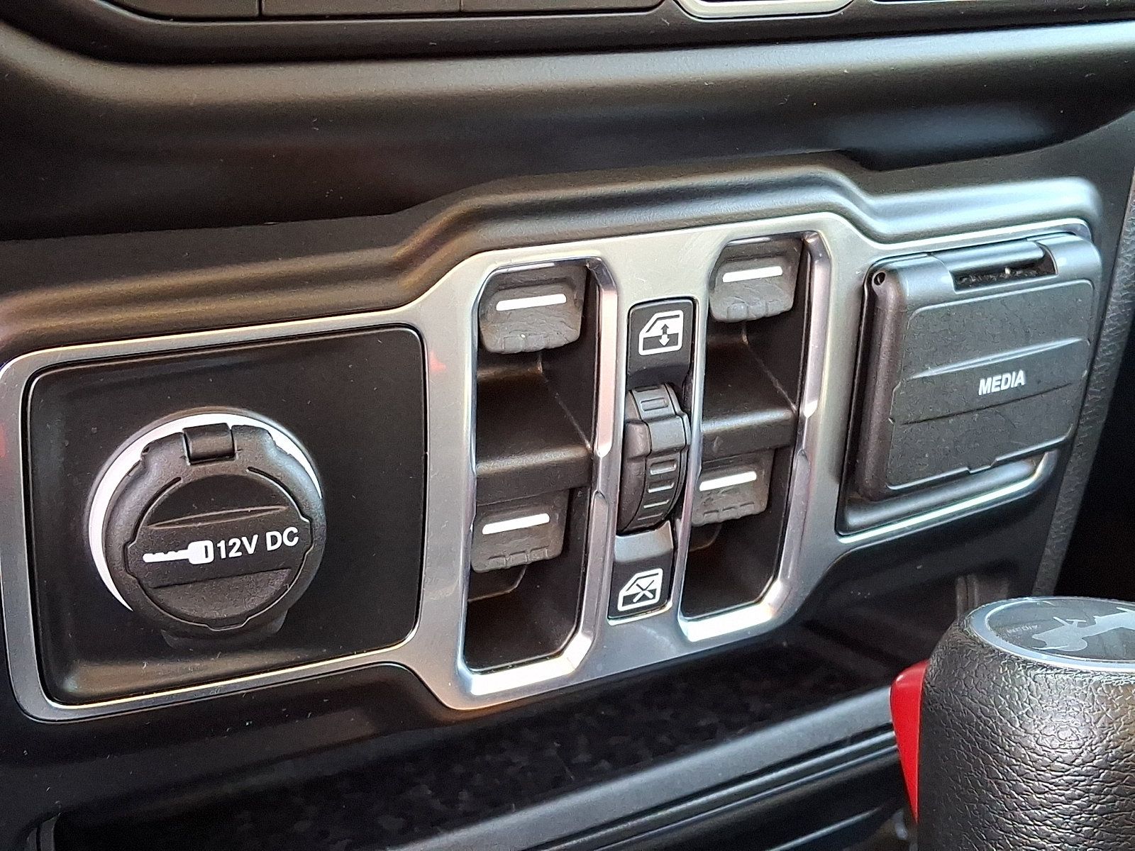 Used 2022 Jeep Wrangler Unlimited Sport AWD/4WD image 18