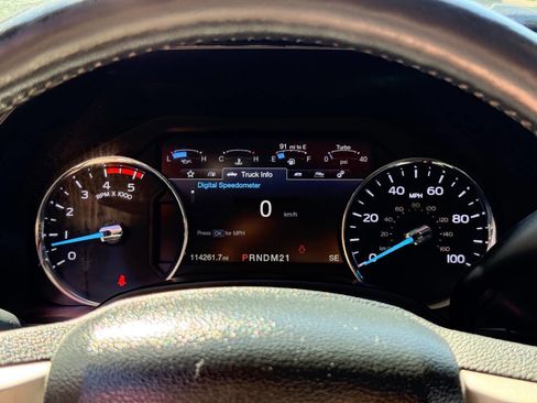 Used 2019 Ford F250 Lariat w/ Lariat Ultimate Package image 24