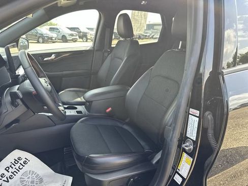 Used 2024 Ford Escape ST-Line w/ Tech Pack #1 AWD/4WD image 15