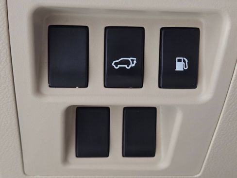 Used 2013 Lexus RX 450h AWD w/ Navigation Pkg image 24