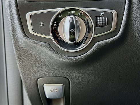 Used 2016 Mercedes-Benz GLC 300 4MATIC image 17