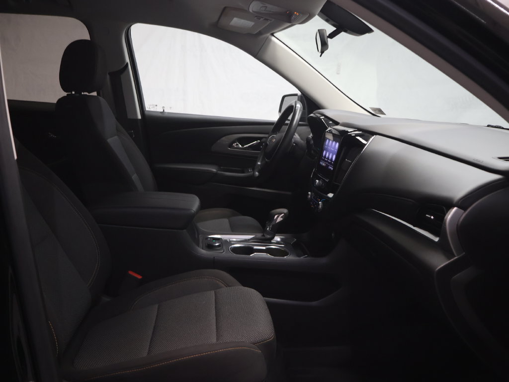 Used 2021 Chevrolet Traverse LT w/ LPO, Floor Liner Package AWD/4WD image 9