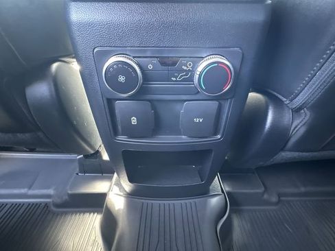 Used 2021 Ford Explorer XLT w/ Equipment Group 202A image 21