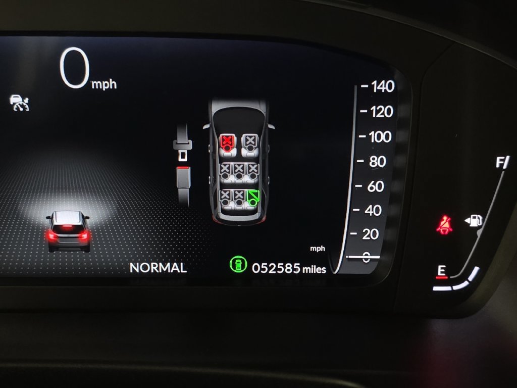 Used 2025 Honda Pilot Black Edition image 16