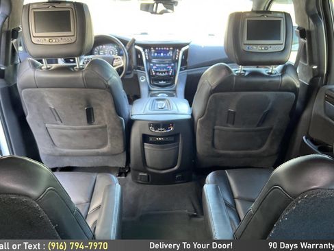 Used 2016 Cadillac Escalade ESV Platinum image 33