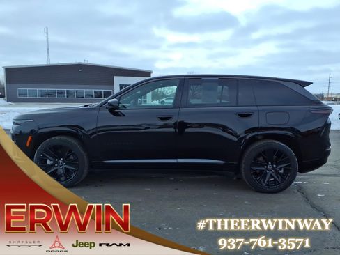 Used 2024 Jeep Wagoneer Launch Edition image 4