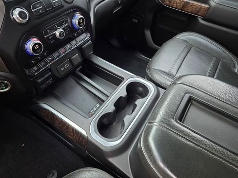 Used 2020 GMC Sierra 2500 Denali w/ Denali Ultimate Package image 20