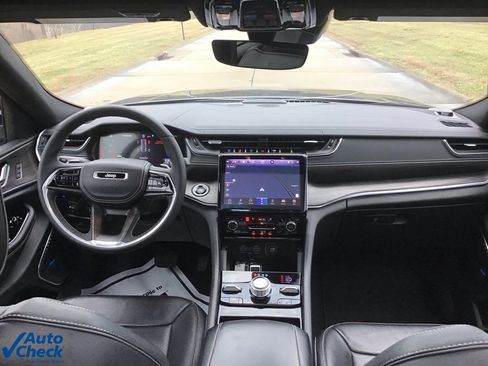 Used 2022 Jeep Grand Cherokee Overland image 19