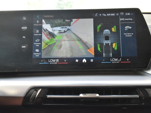 Used 2026 BMW X2 xDrive28i AWD/4WD image 26