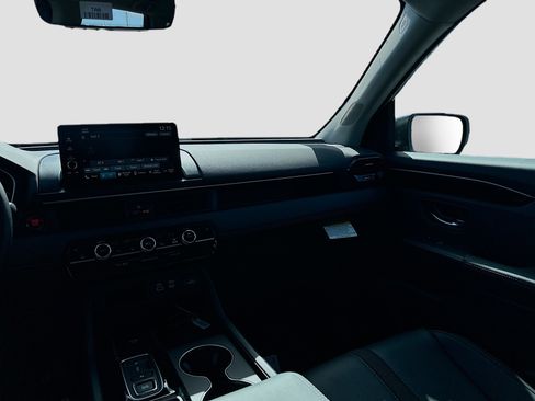 New 2025 Honda Pilot EX-L image 18