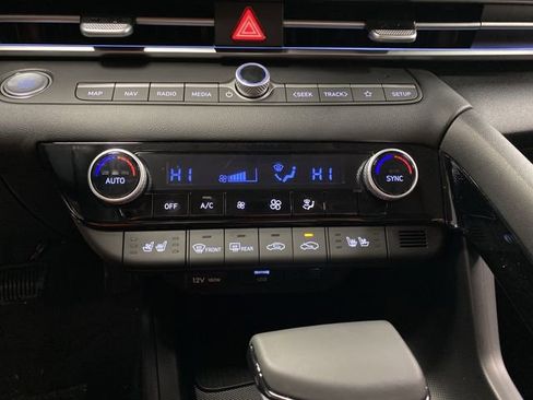 New 2026 Hyundai Elantra Limited image 19