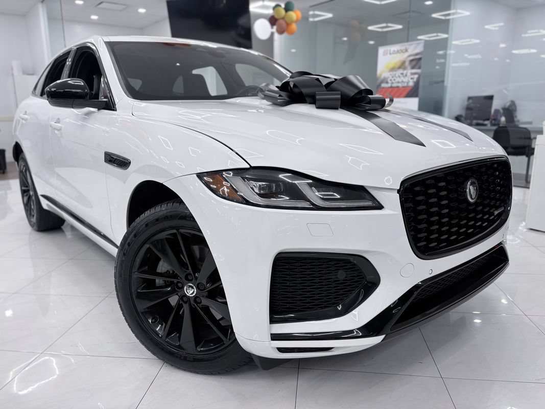 Used 2024 Jaguar F-PACE R-Dynamic S AWD/4WD image 2