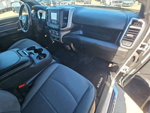 Used 2021 RAM 2500 Big Horn image 30