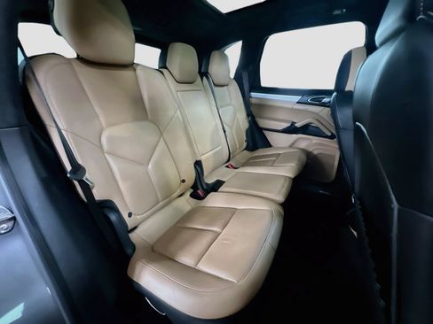 Used 2014 Porsche Cayenne GTS AWD/4WD image 29