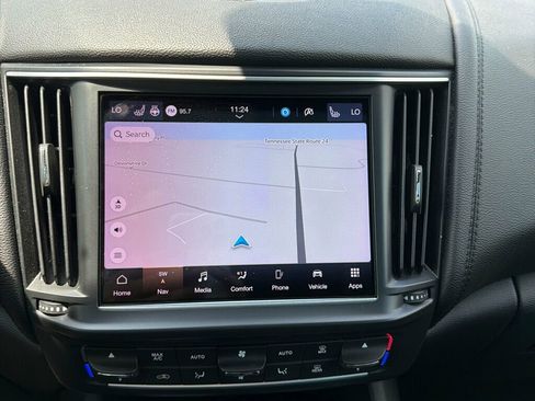 Used 2022 Maserati Levante Modena AWD/4WD image 22