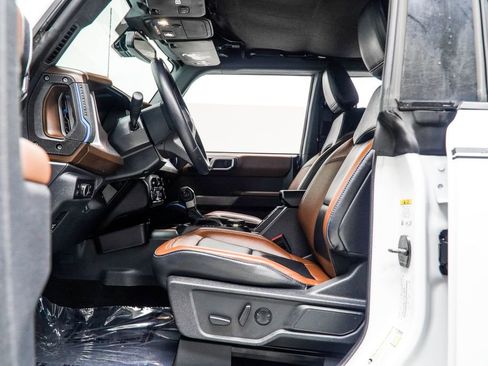 Used 2023 Ford Bronco Outer Banks image 34