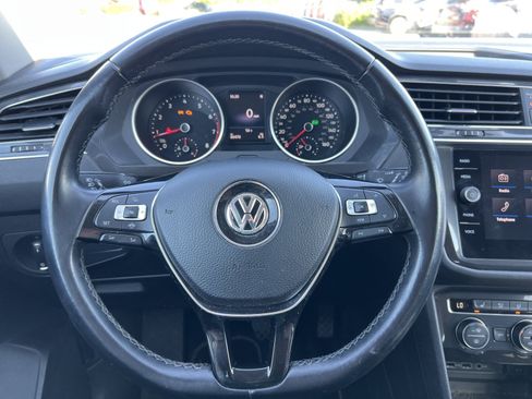 Used 2019 Volkswagen Tiguan SE AWD/4WD image 26