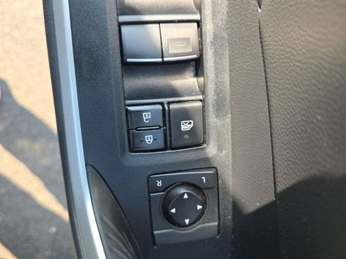Used 2020 Toyota RAV4 XLE Premium AWD/4WD image 13