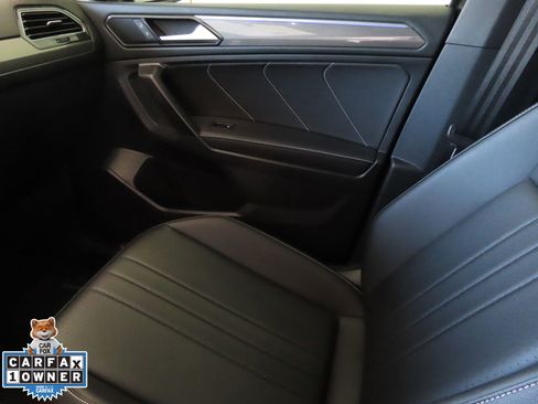Used 2022 Volkswagen Tiguan SE R-Line image 21