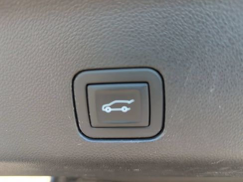 Used 2024 Chevrolet Tahoe High Country AWD/4WD image 52