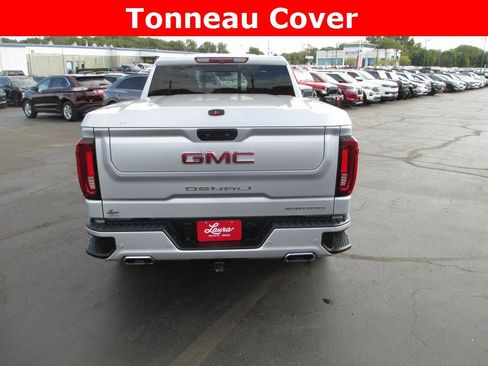 Used 2022 GMC Sierra 1500 Denali image 6