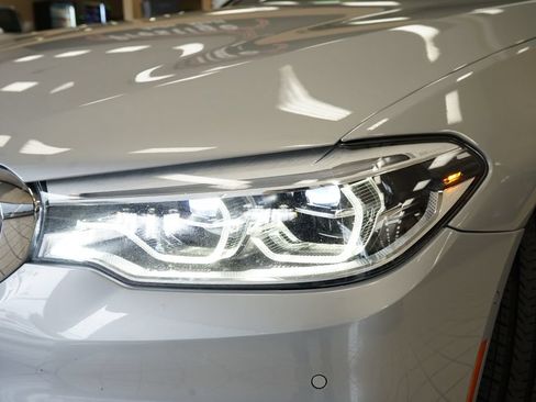Used 2017 BMW 540i xDrive AWD/4WD image 24
