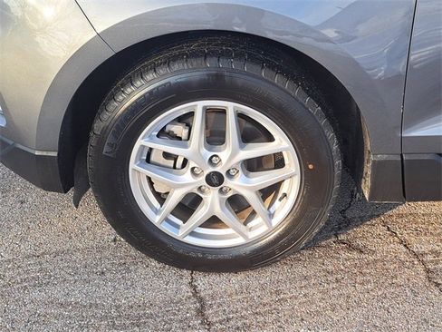 Certified 2024 Ford Edge SEL w/ Convenience Package image 9