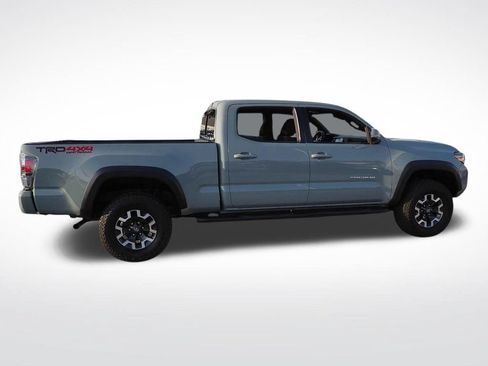 Used 2023 Toyota Tacoma TRD Off-Road w/ Technology Package AWD/4WD image 8